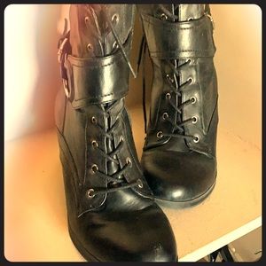 guess combat boots